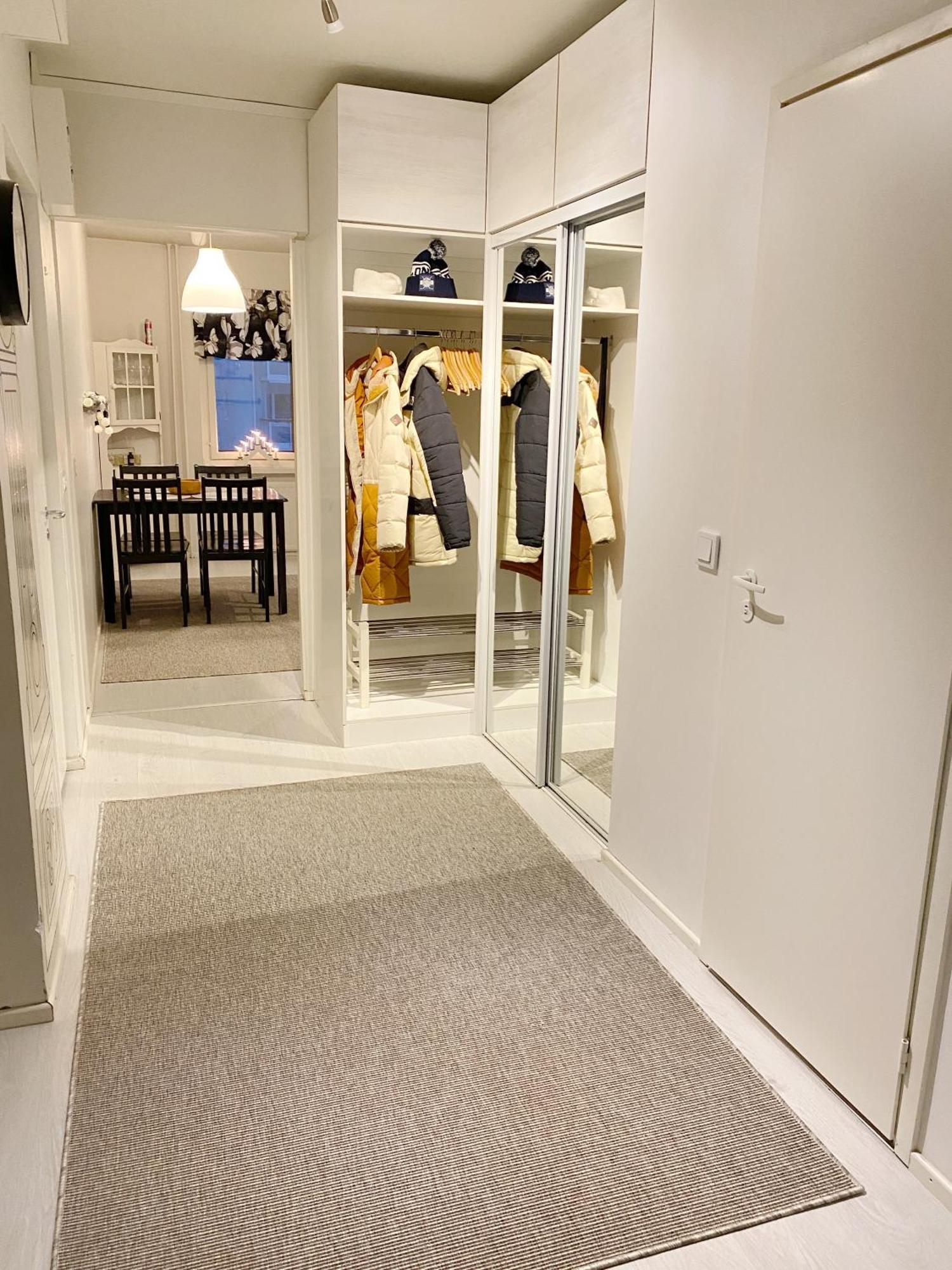 Spacious Home In Heart Of City 로바니에미 외부 사진