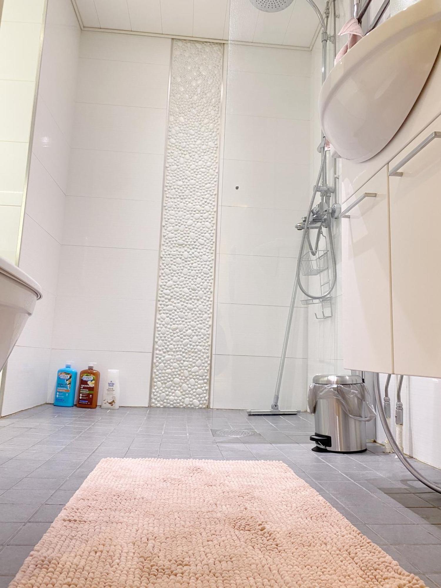 Spacious Home In Heart Of City 로바니에미 외부 사진